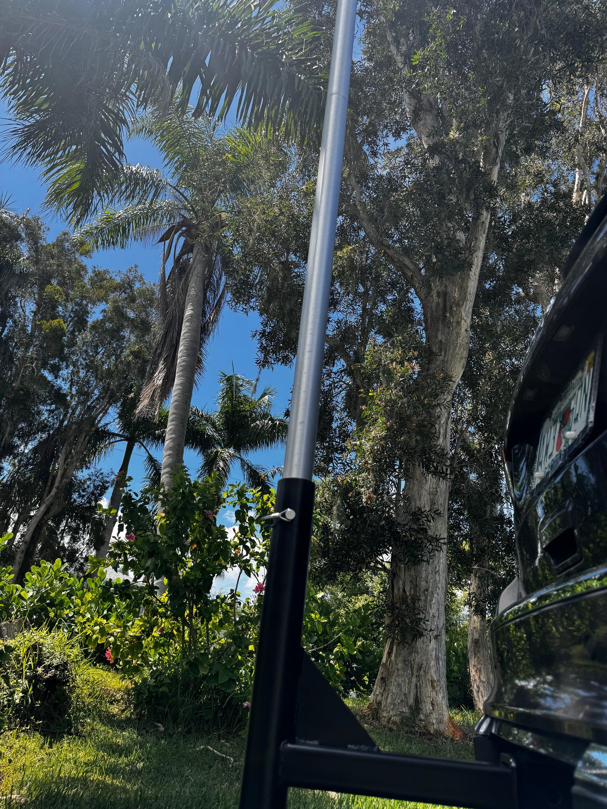 Satellite Mount Kit – 3 Extra-Tall Poles, Hitch Mount, Gen 2 Adapter & Travel Bag
