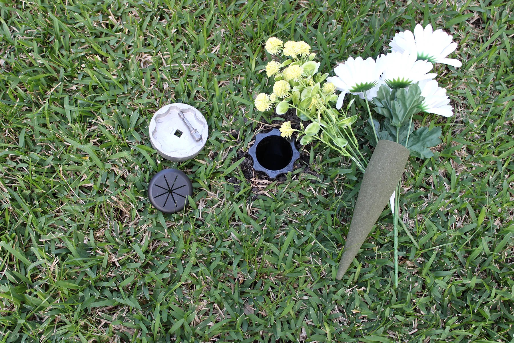 Floral Foam Ground Stake Holder 2 Pack